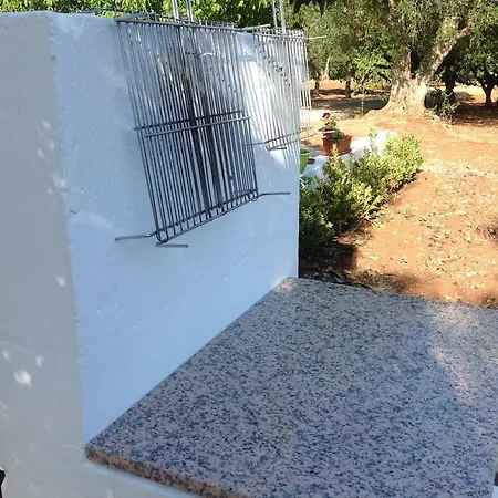 Trullo Del 1800 펜션 세글리에 메사피카